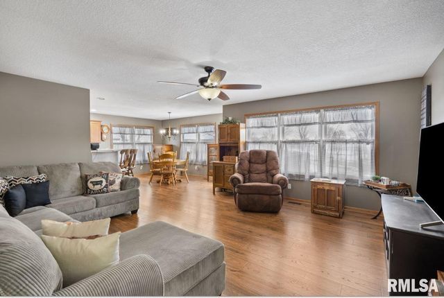 973 17TH Avenue, Silvis, IL 61282