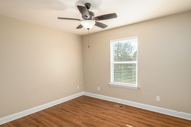 27 Berry Circle, Ringgold, GA 30736