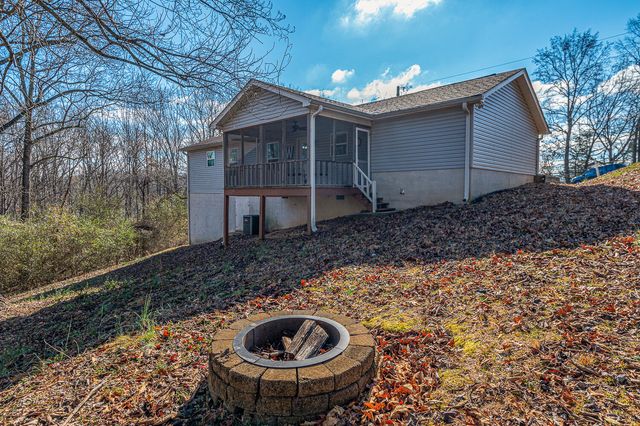 27 Berry Circle, Ringgold, GA 30736