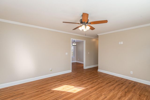 27 Berry Circle, Ringgold, GA 30736