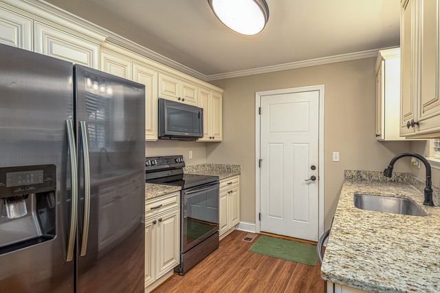 27 Berry Circle, Ringgold, GA 30736