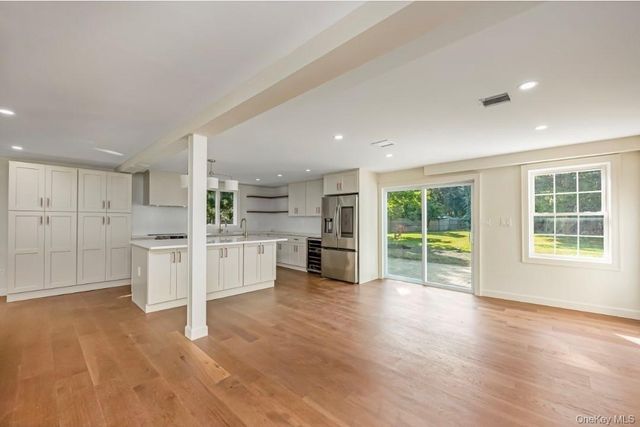 30 New Mill Road, Smithtown, NY 11787
