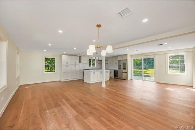 30 New Mill Road, Smithtown, NY 11787