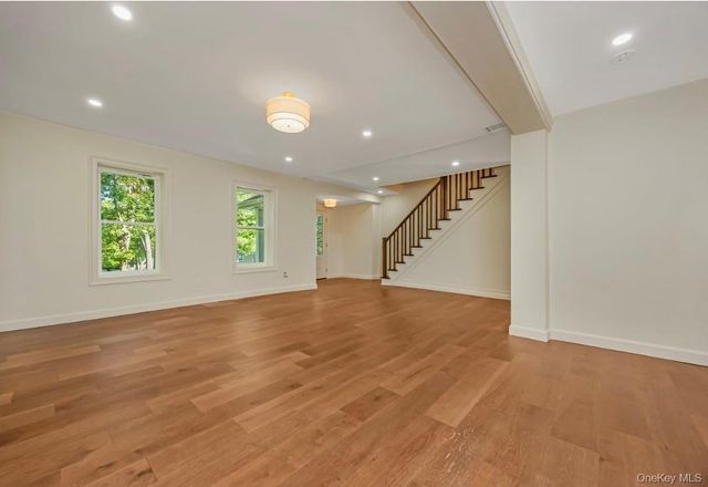 30 New Mill Road, Smithtown, NY 11787