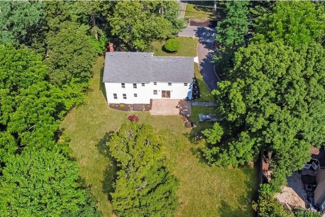 30 New Mill Road, Smithtown, NY 11787