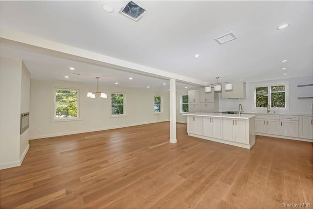 30 New Mill Road, Smithtown, NY 11787