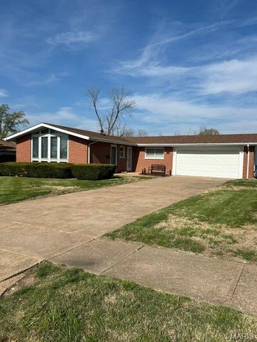 5120 Wallingford Drive, St Louis, MO 63121