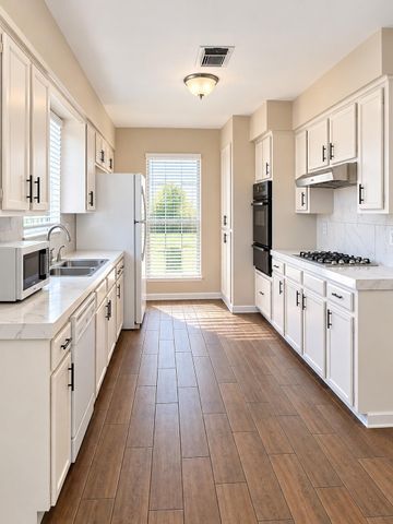 2835 Balmorhea Avenue A, Houston, TX 77039