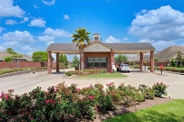 19423 Stanton Lake Drive, Cypress, TX 77433