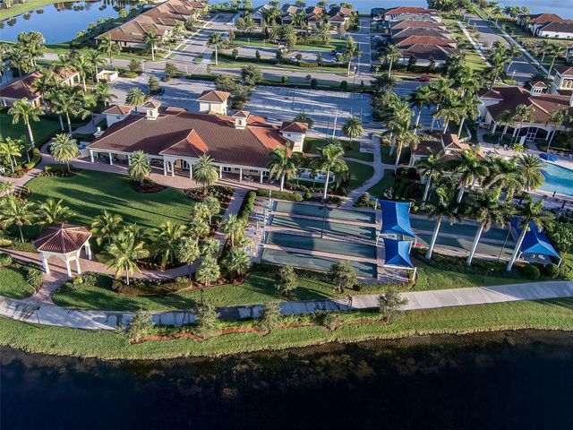 13860 VADINI STREET, Venice, FL 34293