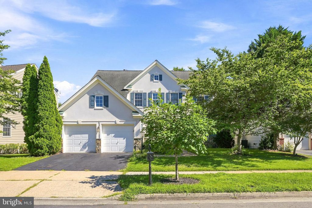 43725 RED HOUSE DR, Leesburg, VA 20176