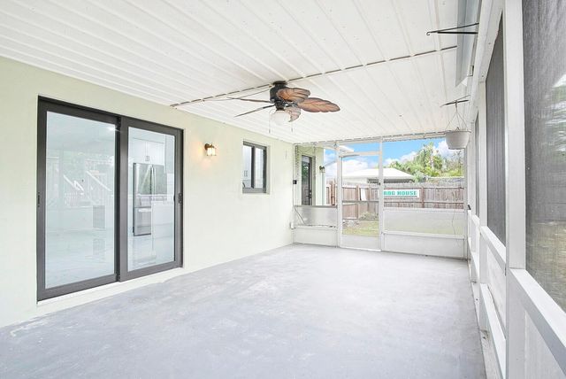 435 NE Solida Circle, Port St Lucie, FL 34953