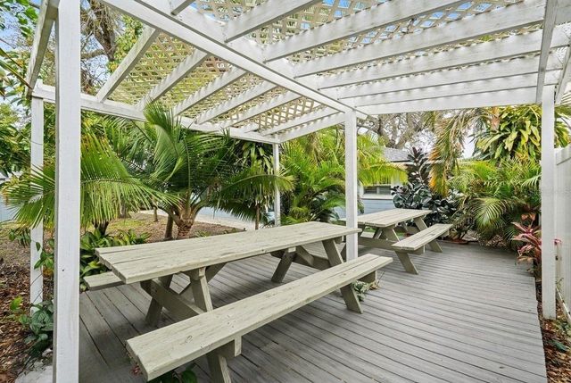 8958 110TH STREET, Seminole, FL 33772