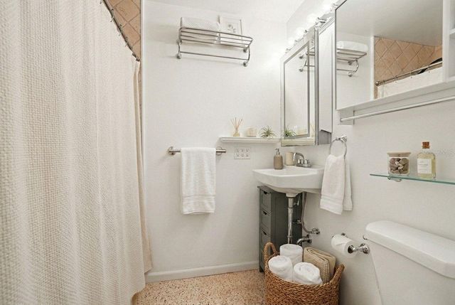 8958 110TH STREET, Seminole, FL 33772