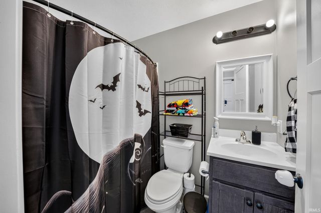5503 Bay Char Court, Osceola, IN 46561