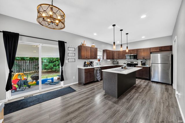5503 Bay Char Court, Osceola, IN 46561