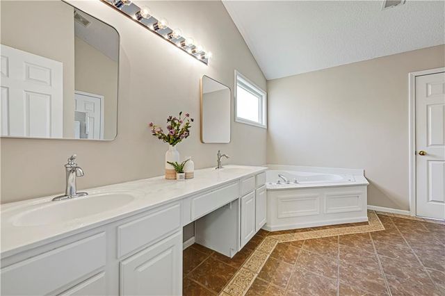 12462 Rosehill Street, Overland Park, KS 66213