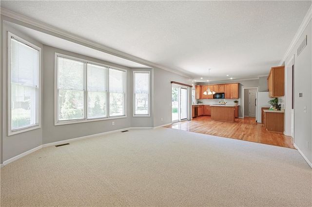 12462 Rosehill Street, Overland Park, KS 66213