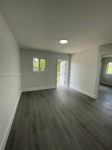 1920 NW 151st St 3, Opa-locka, FL 33054