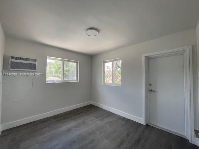 1920 NW 151st St 3, Opa-locka, FL 33054