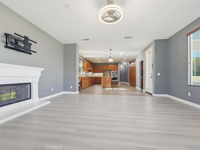 2947 Gilbert Avenue, Corona, CA 92881