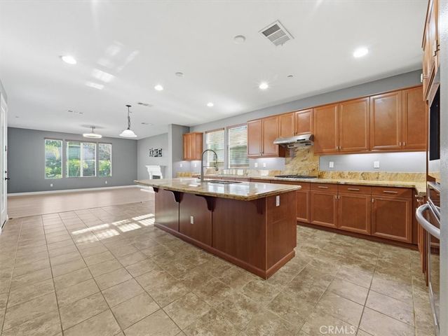2947 Gilbert Avenue, Corona, CA 92881
