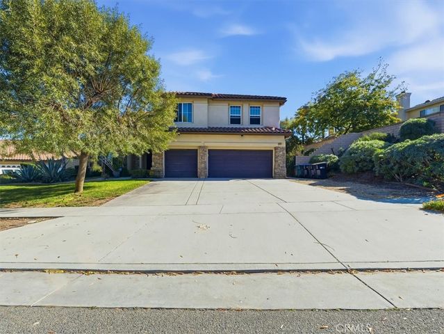 2947 Gilbert Avenue, Corona, CA 92881