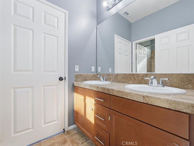 2947 Gilbert Avenue, Corona, CA 92881