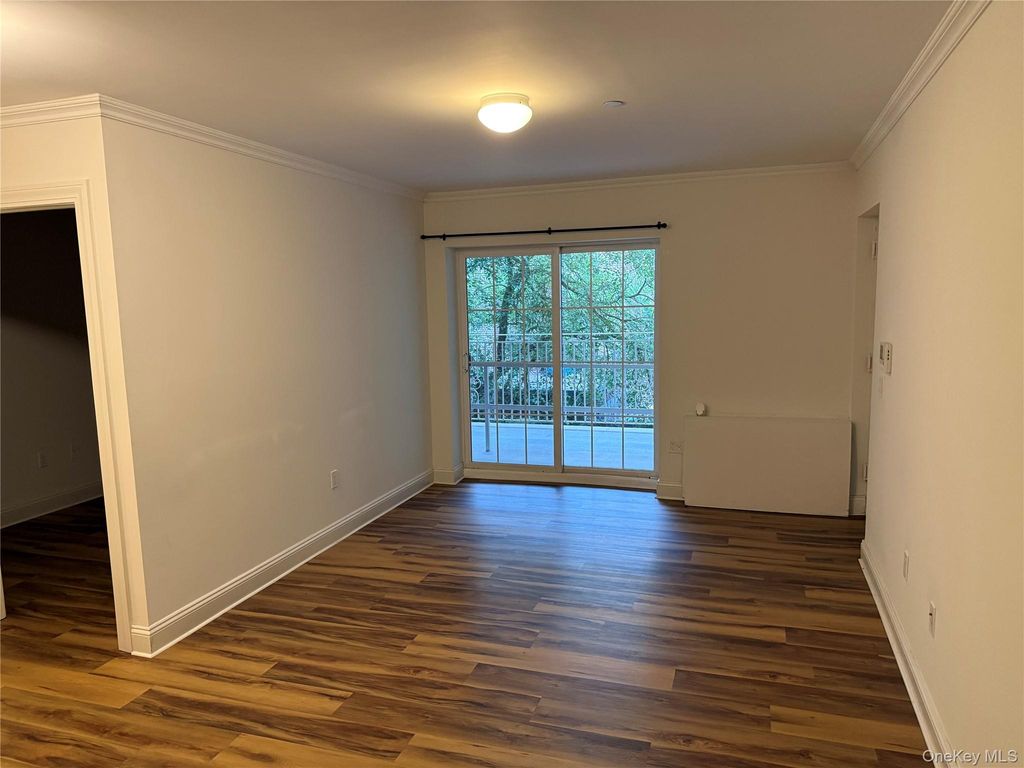 8515 120th Street 3E, Kew Gardens, NY 11415 — photo 2