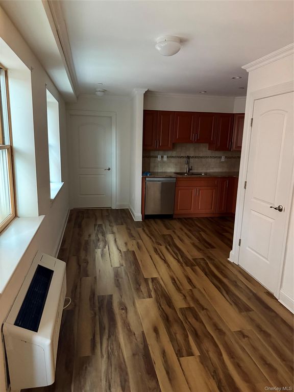 8515 120th Street 3E, Kew Gardens, NY 11415 — photo 5