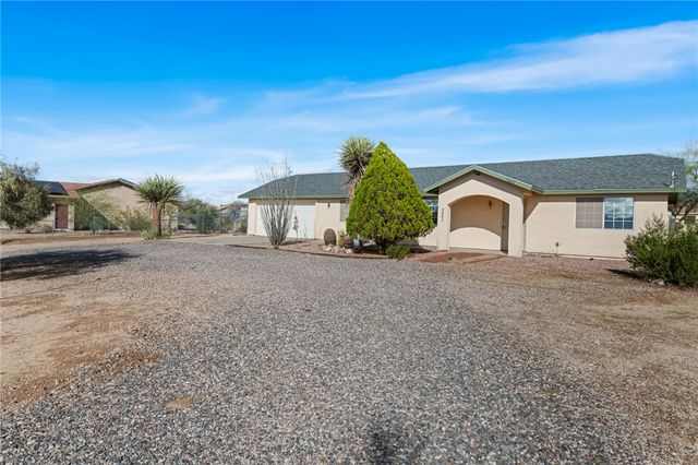 3662 N Venus Court, Golden Valley, AZ 86413