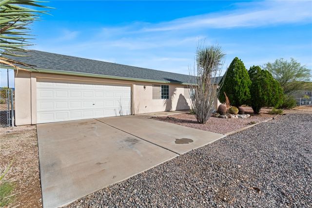 3662 N Venus Court, Golden Valley, AZ 86413