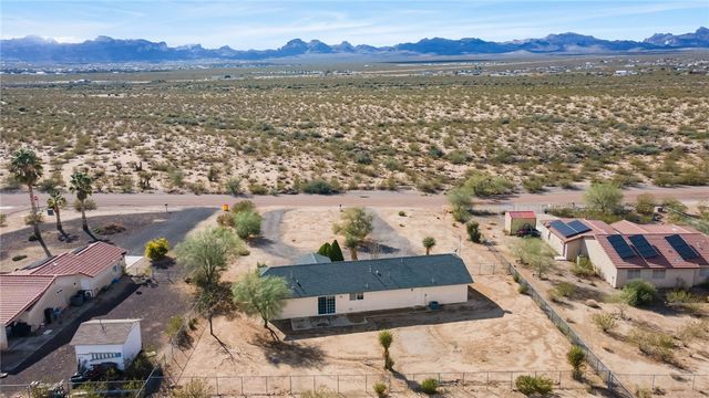 3662 N Venus Court, Golden Valley, AZ 86413