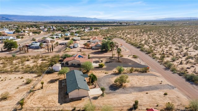 3662 N Venus Court, Golden Valley, AZ 86413
