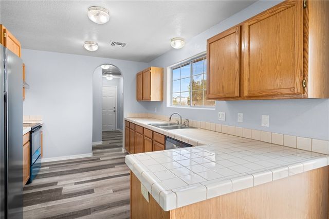 3662 N Venus Court, Golden Valley, AZ 86413