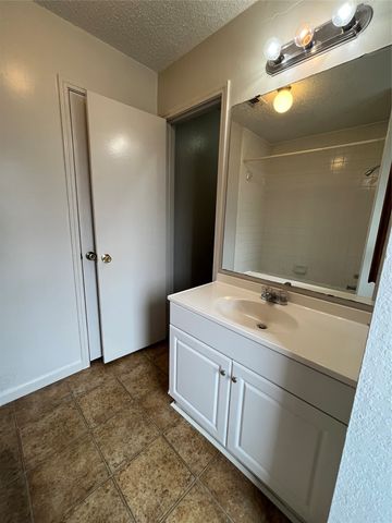 724 Ballard Street, Cedar Hill, TX 75104