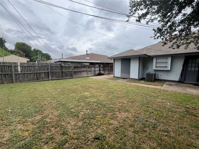 724 Ballard Street, Cedar Hill, TX 75104