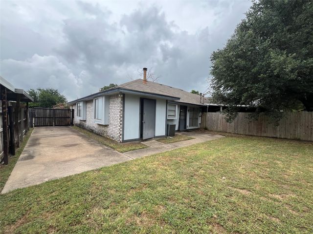 724 Ballard Street, Cedar Hill, TX 75104