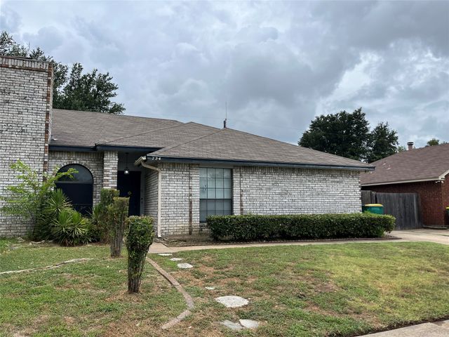 724 Ballard Street, Cedar Hill, TX 75104