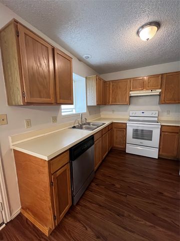 724 Ballard Street, Cedar Hill, TX 75104