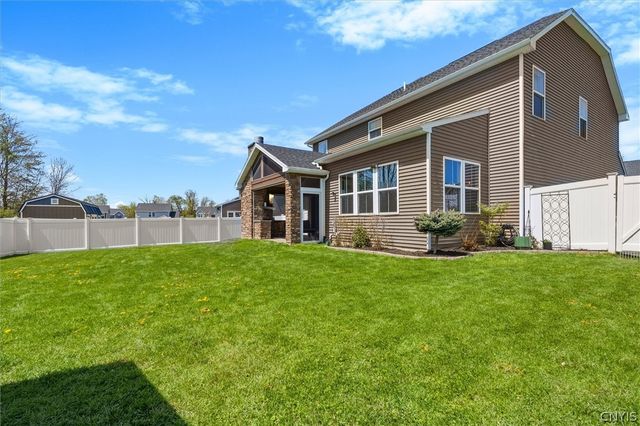 4442 Pace Lane, Clay, NY 13041