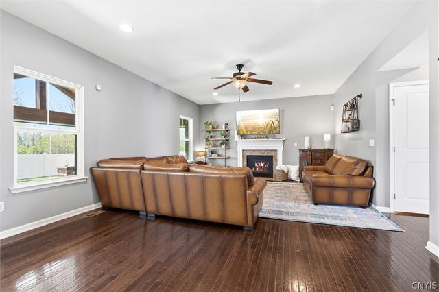 4442 Pace Lane, Clay, NY 13041
