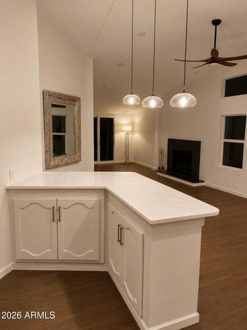 4238 E EVERETT Drive, Phoenix, AZ 85032