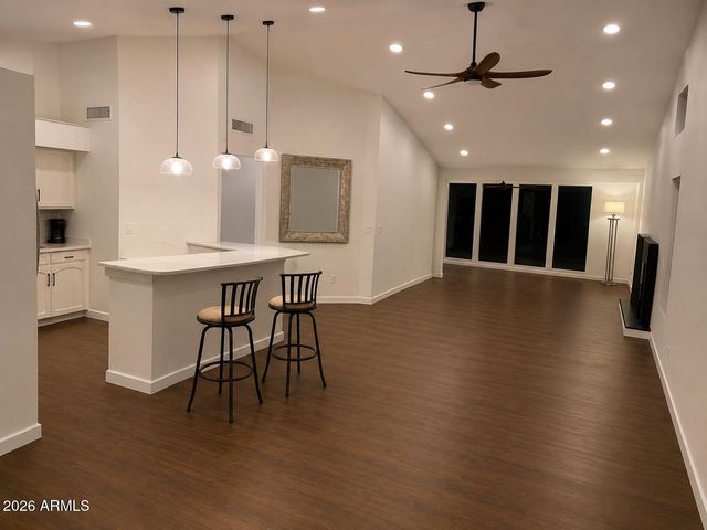 4238 E EVERETT Drive, Phoenix, AZ 85032