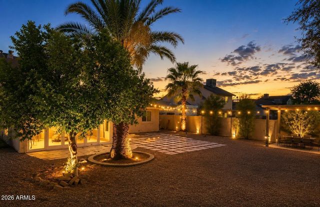 4238 E EVERETT Drive, Phoenix, AZ 85032