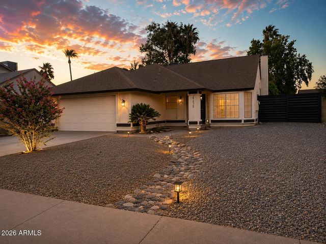 4238 E EVERETT Drive, Phoenix, AZ 85032