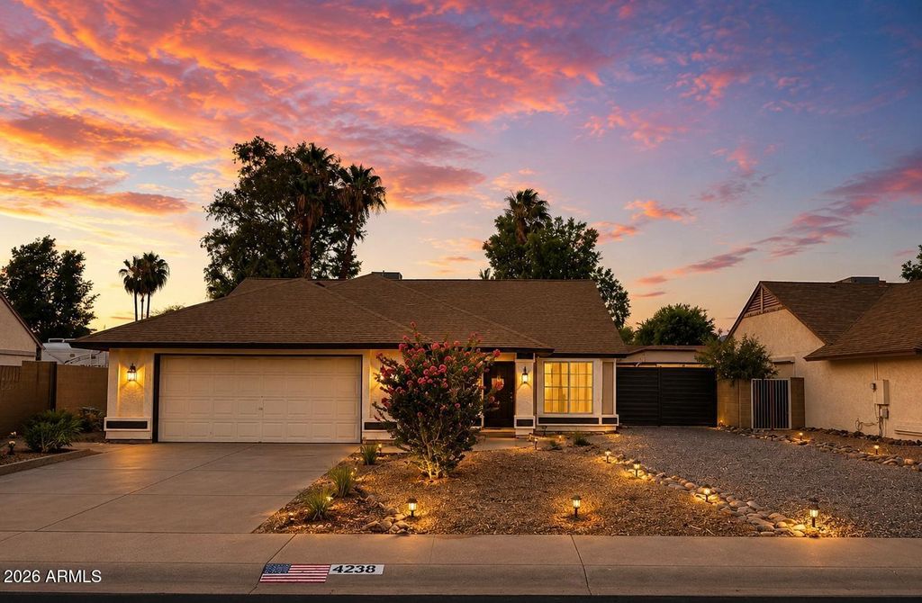 4238 E EVERETT Drive, Phoenix, AZ 85032 — photo 4