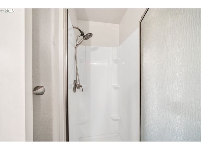 3811 Ne 166TH Ave, Vancouver, WA 98682