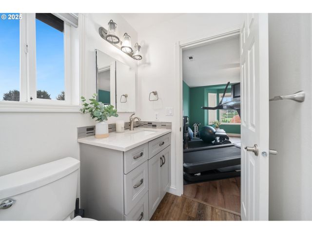 3811 Ne 166TH Ave, Vancouver, WA 98682