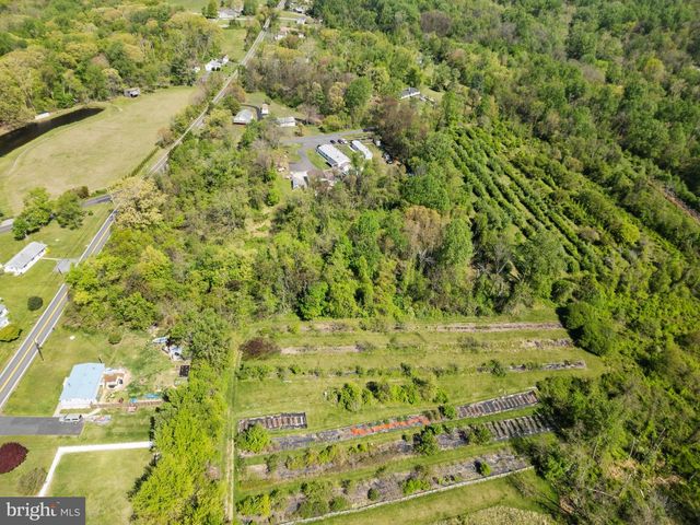 2302 CASTLETON RD, Darlington, MD 21034